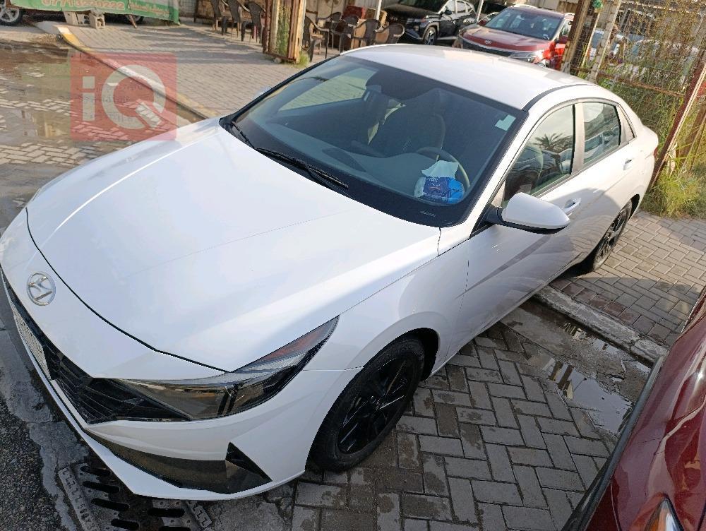 هیوندای ئەلەنترا